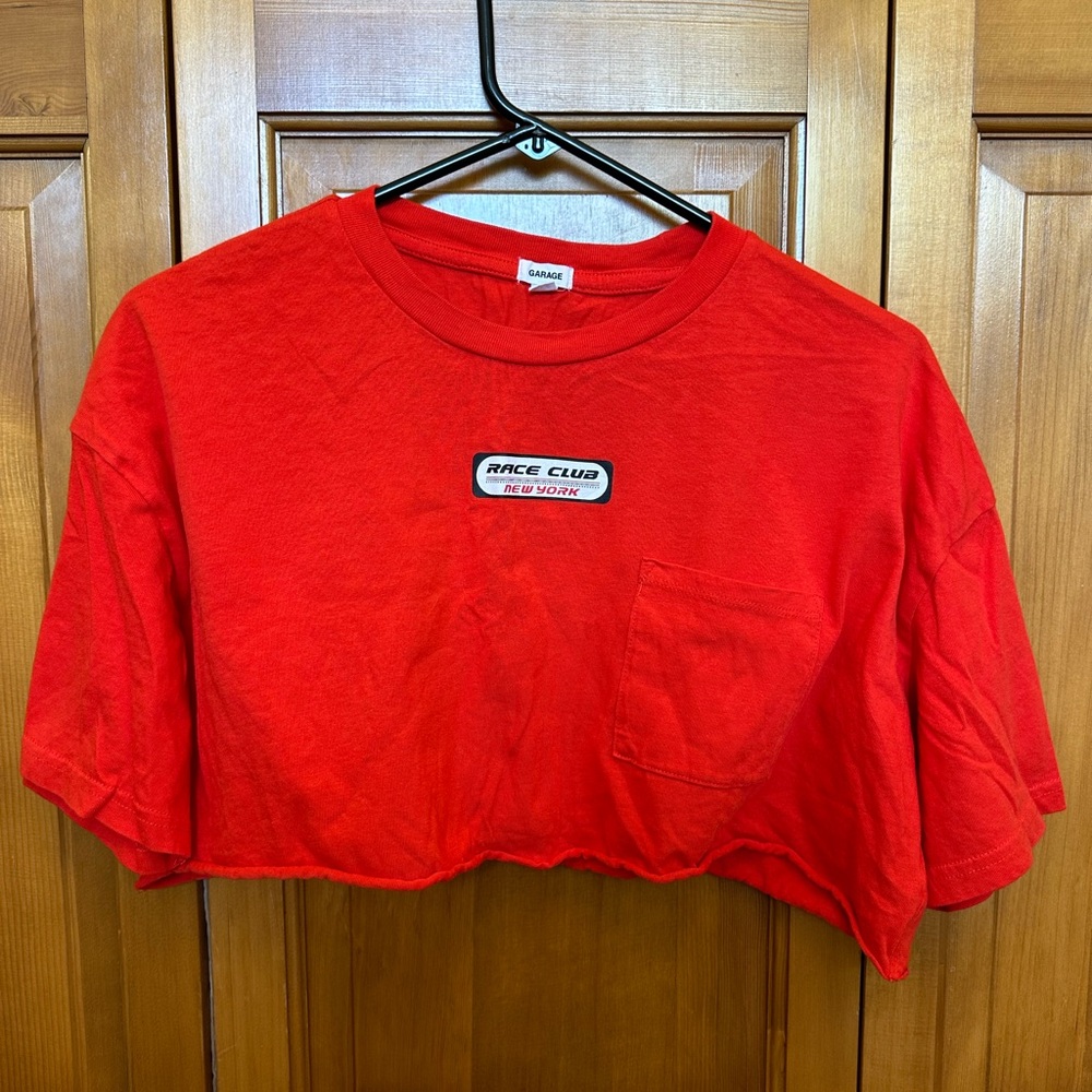 red cropped T